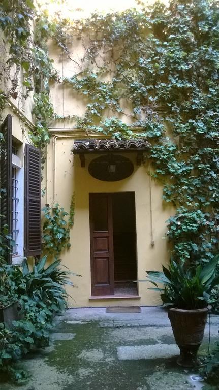 The Frog'S Hideaway Apartment Bologna Luaran gambar