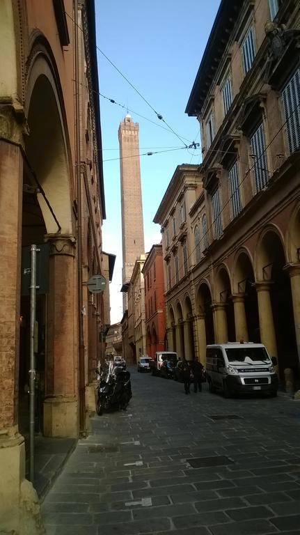 The Frog'S Hideaway Apartment Bologna Luaran gambar